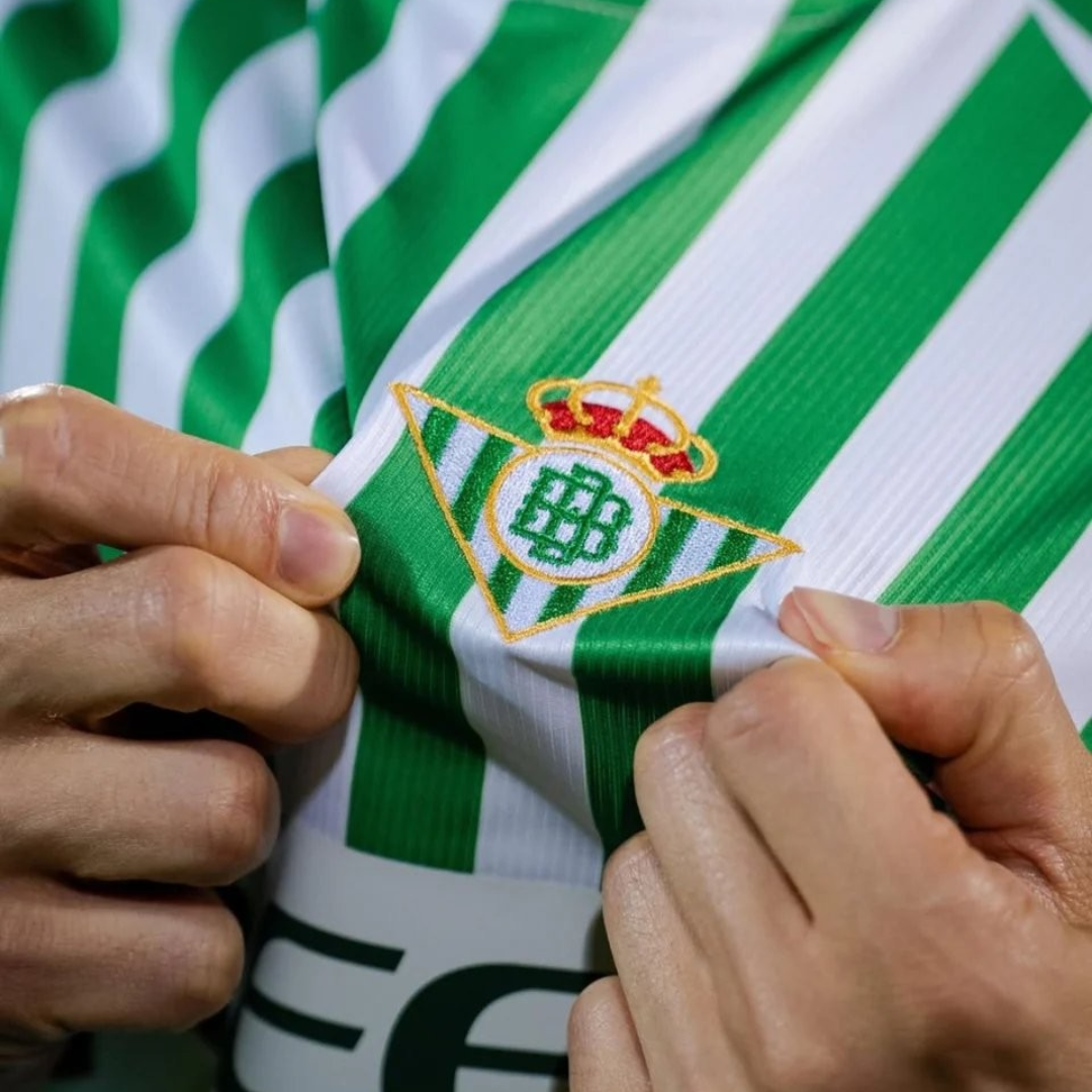 Real Betis home 24/25 - Conference League