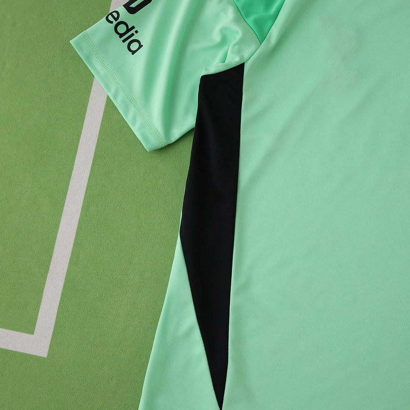 Liverpool Goalkeeper Jersey 2025/26